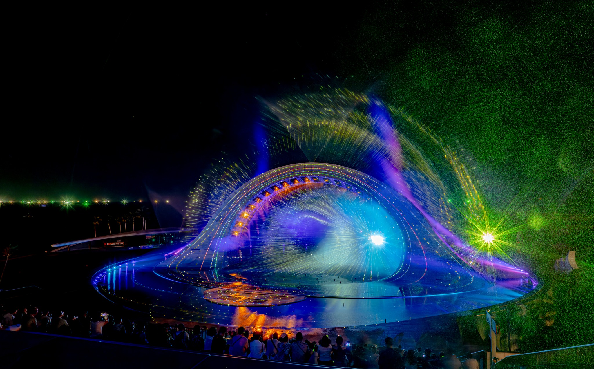 Show Kiss of the sea với những màn trình diễn pháo hoa mãn nhãn. (Nguồn: Sưu tầm)