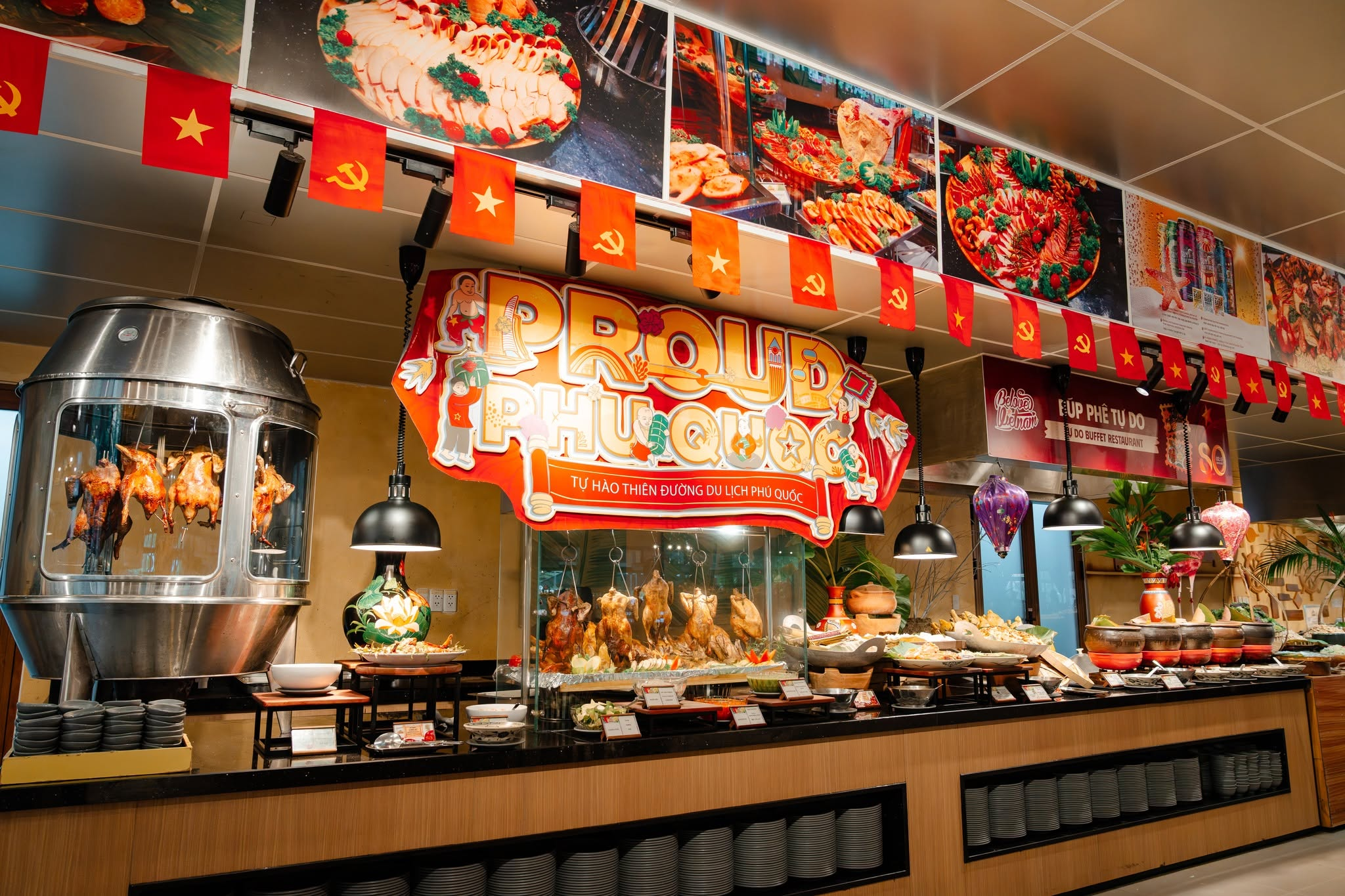 Nhà hàng Mango phục vụ buffet đa dạng trong không gian rộng rãi và hiện đại. (Nguồn: Sưu tầm)