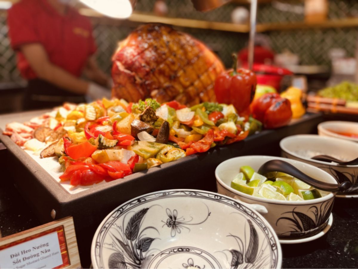 Các món ăn hấp dẫn tại nhà hàng Mango Buffet Restaurant. (Nguồn: Sưu tầm)