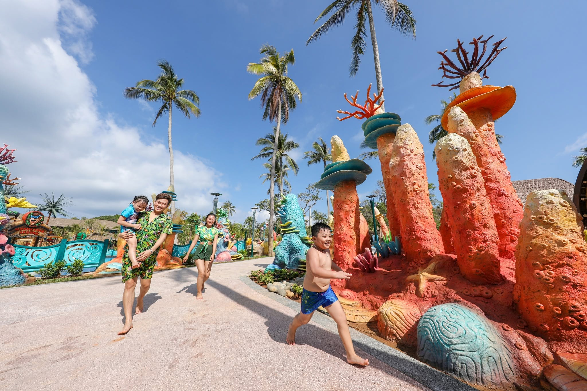 Sun World Hon Thom mang đến trải nghiệm vui chơi đa dạng với nhiều hoạt động hấp dẫn trong cùng một hành trình. (Nguồn: Sưu tầm)