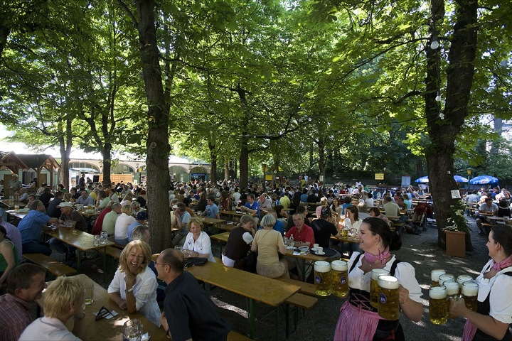 Mô hình beer garden nổi tiếng tại Đức. (Ảnh: Tours by local)