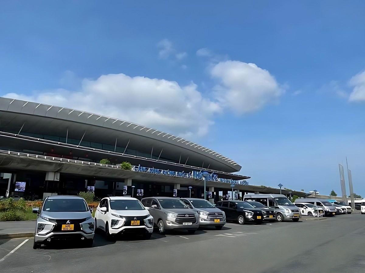 Xe riêng Phú Quốc giúp di chuyển ổn định, tiết kiệm thời gian và chi phí.
