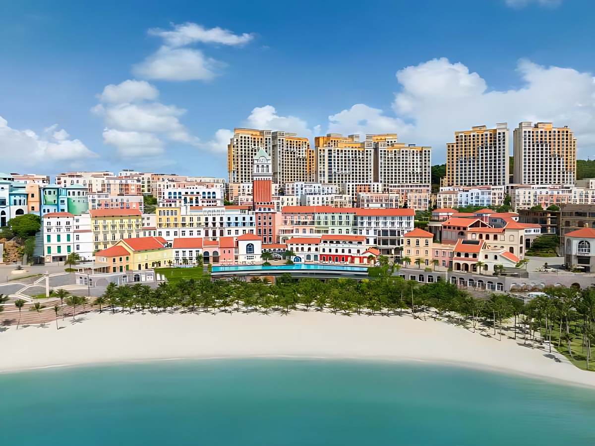 La Festa Phu Quoc Curio Collection by Hilton lấy cảm hứng từ kiến trúc Địa Trung Hải ven biển.