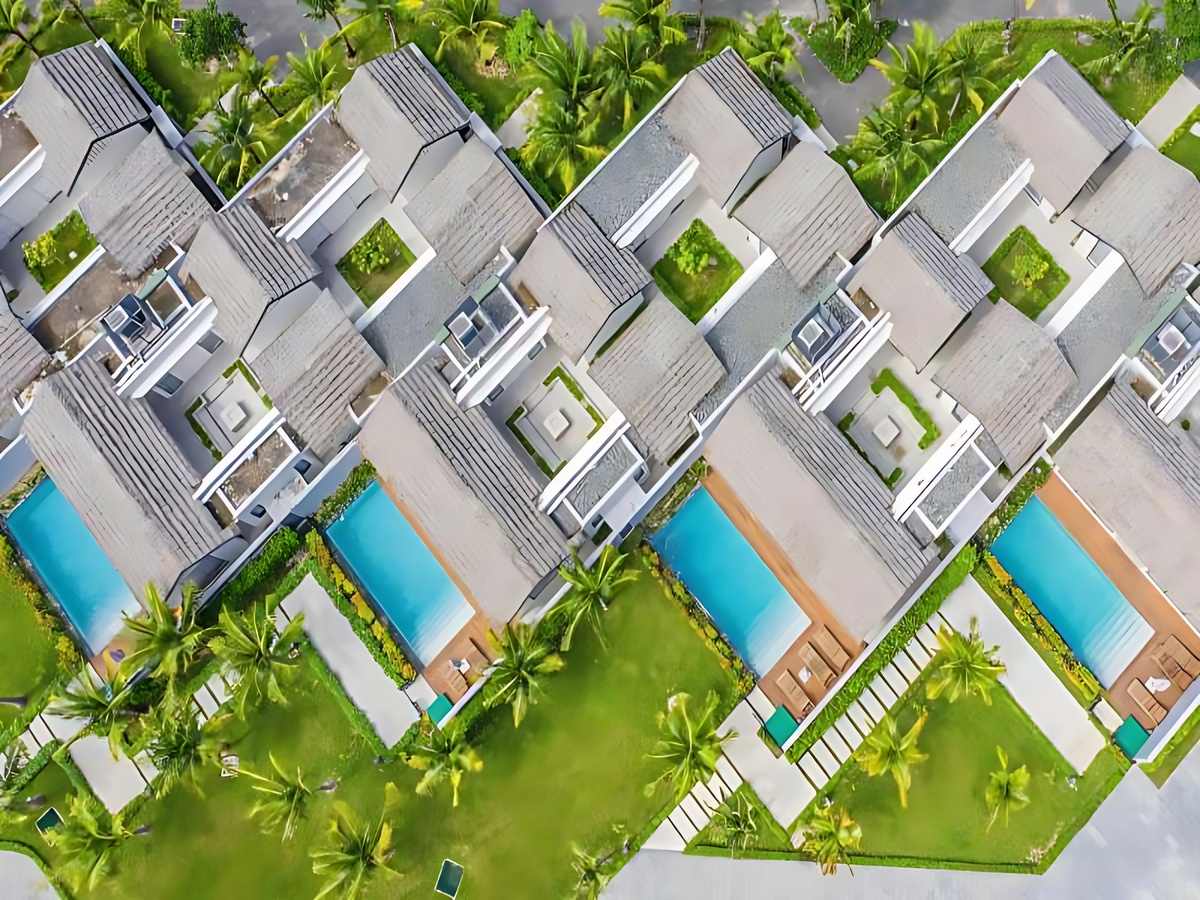 New World Phu Quoc Resort với villa hồ bơi riêng, rộng rãi, kết hợp hiện đại và truyền thống.