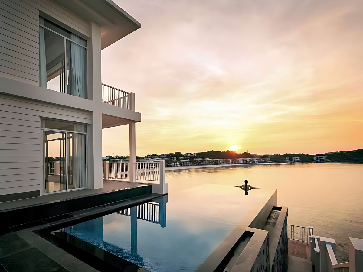 Premier Village Phú Quốc Mũi Ông Đội, resort hai mặt biển lãng mạn.