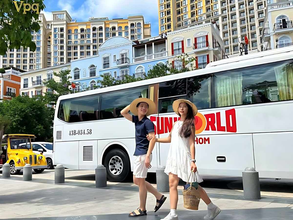 Xe buýt Phú Quốc lựa chọn hợp lý cho du khách ưu tiên tiết kiệm chi phí.