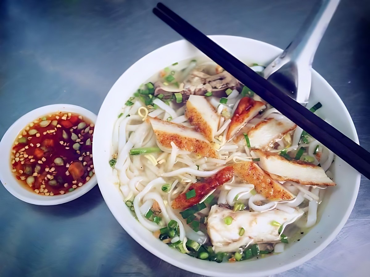 Lựa chọn món ăn phù hợp hành trình du lịch.