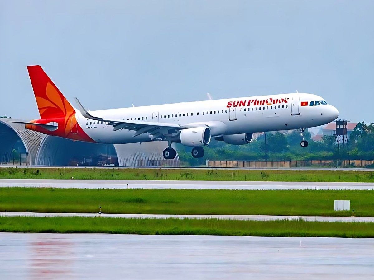 Hành khách Philippines bay nối chuyến qua Việt Nam đến Phú Quốc.