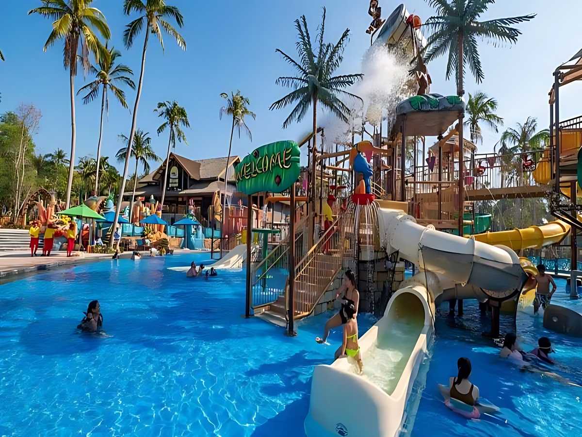 A family enjoys diverse recreational activities in Phu Quoc.