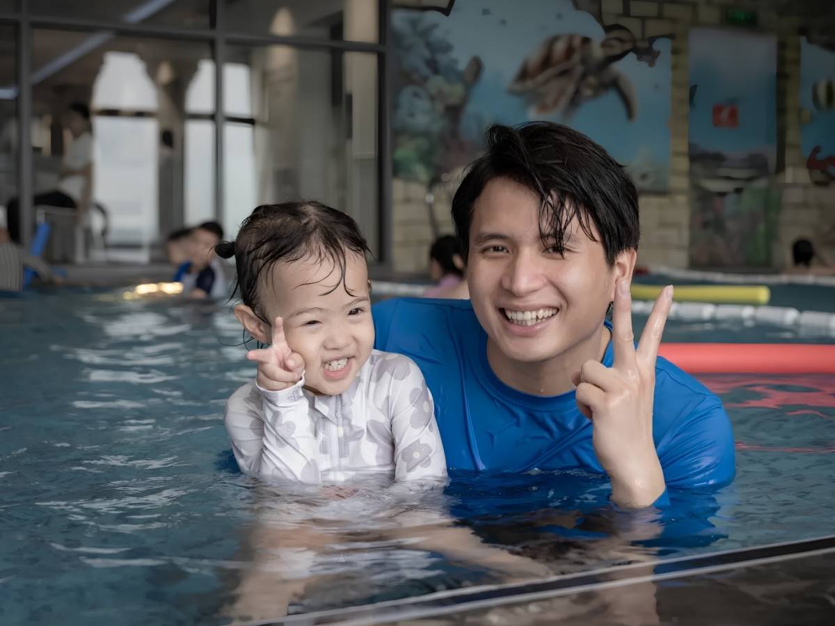 Bảo quản đồ bơi tránh cọ xát với vật sắc