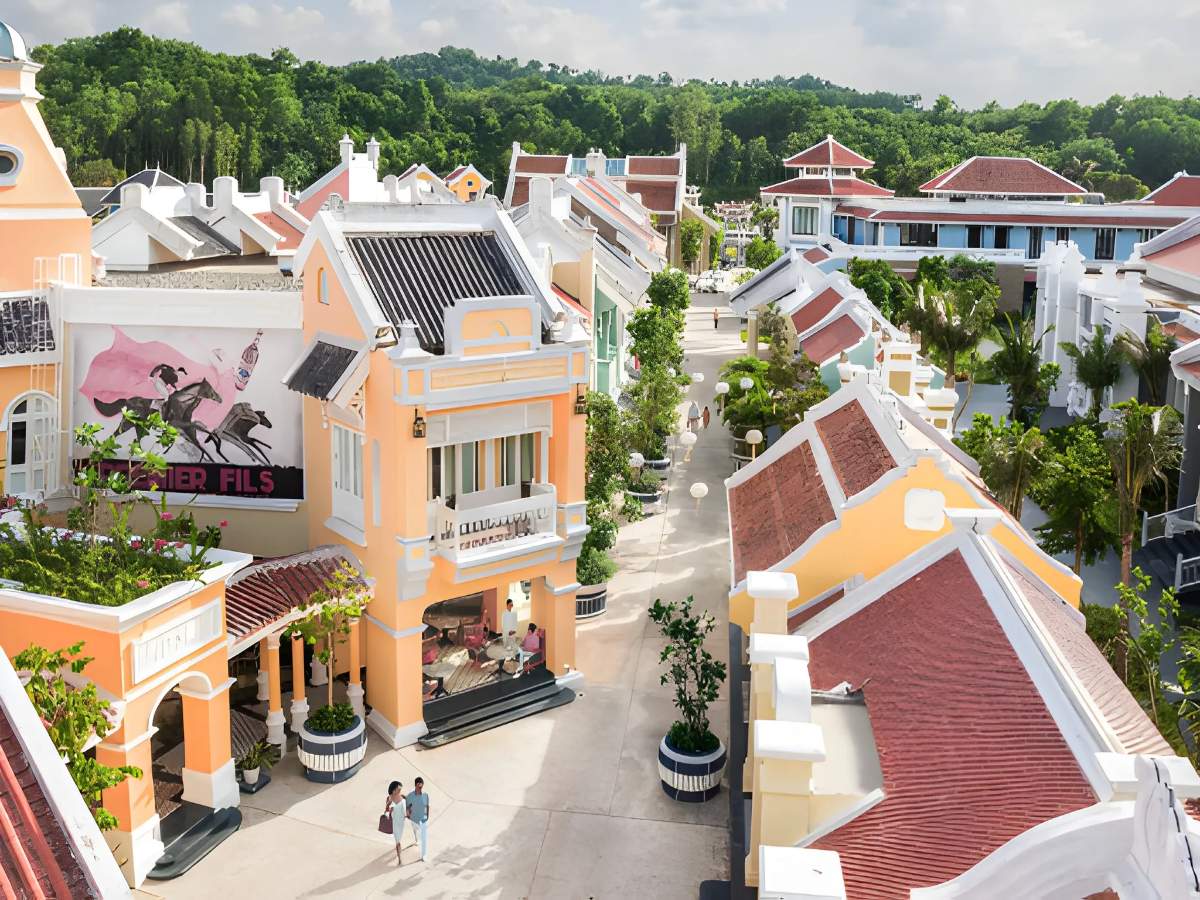 Khách sạn hiện đại gần sân bay Phú Quốc