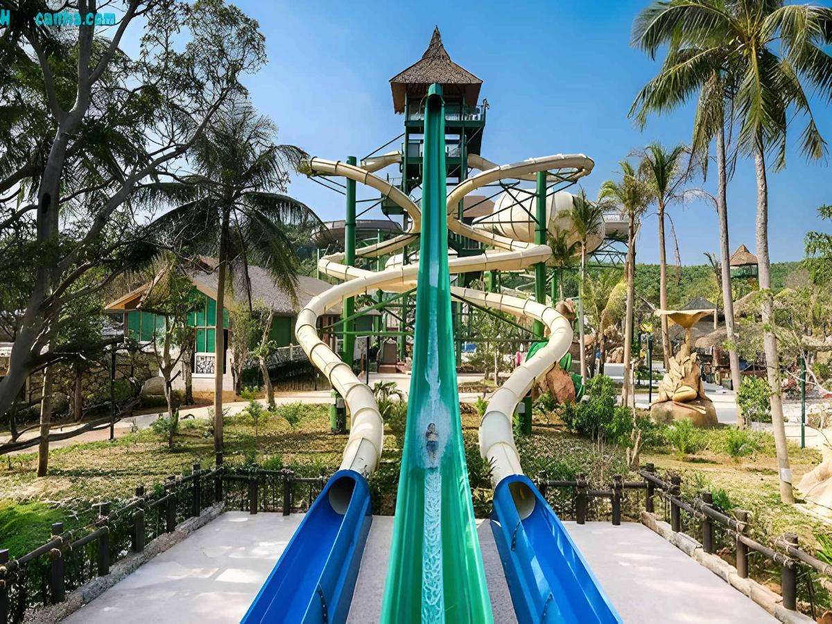 Công viên nước Aquatopia với nhiều trò chơi giải trí