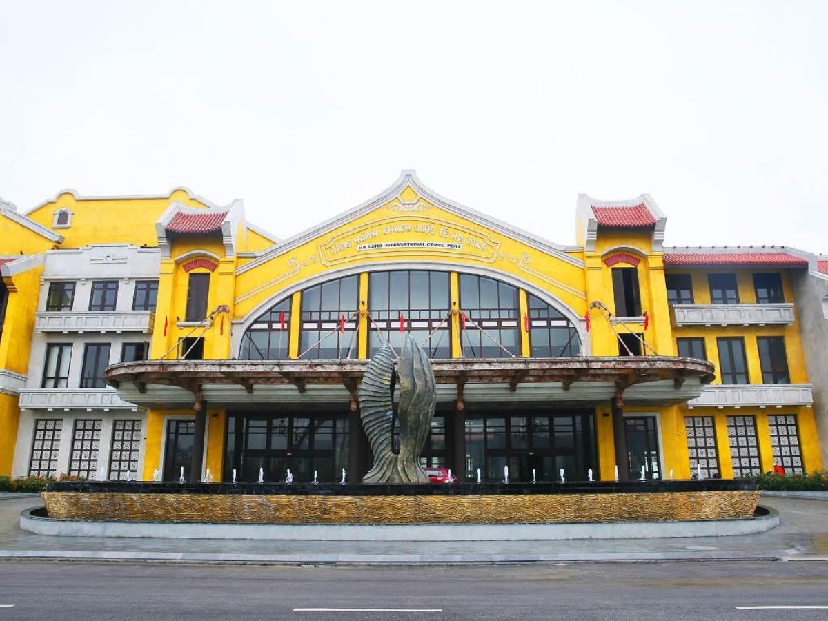 kien-truc-thiet-ke-doc-dao-cua-cang-quoc-te-ha-long