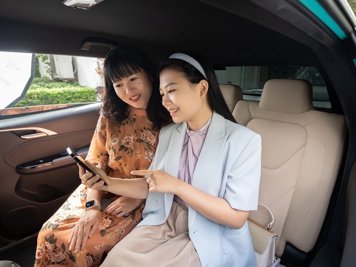 Phương pháp truyền thống nhưng hiệu quả nhất vẫn là gọi trực tiếp các số taxi Bãi Cháy Quảng Ninh.