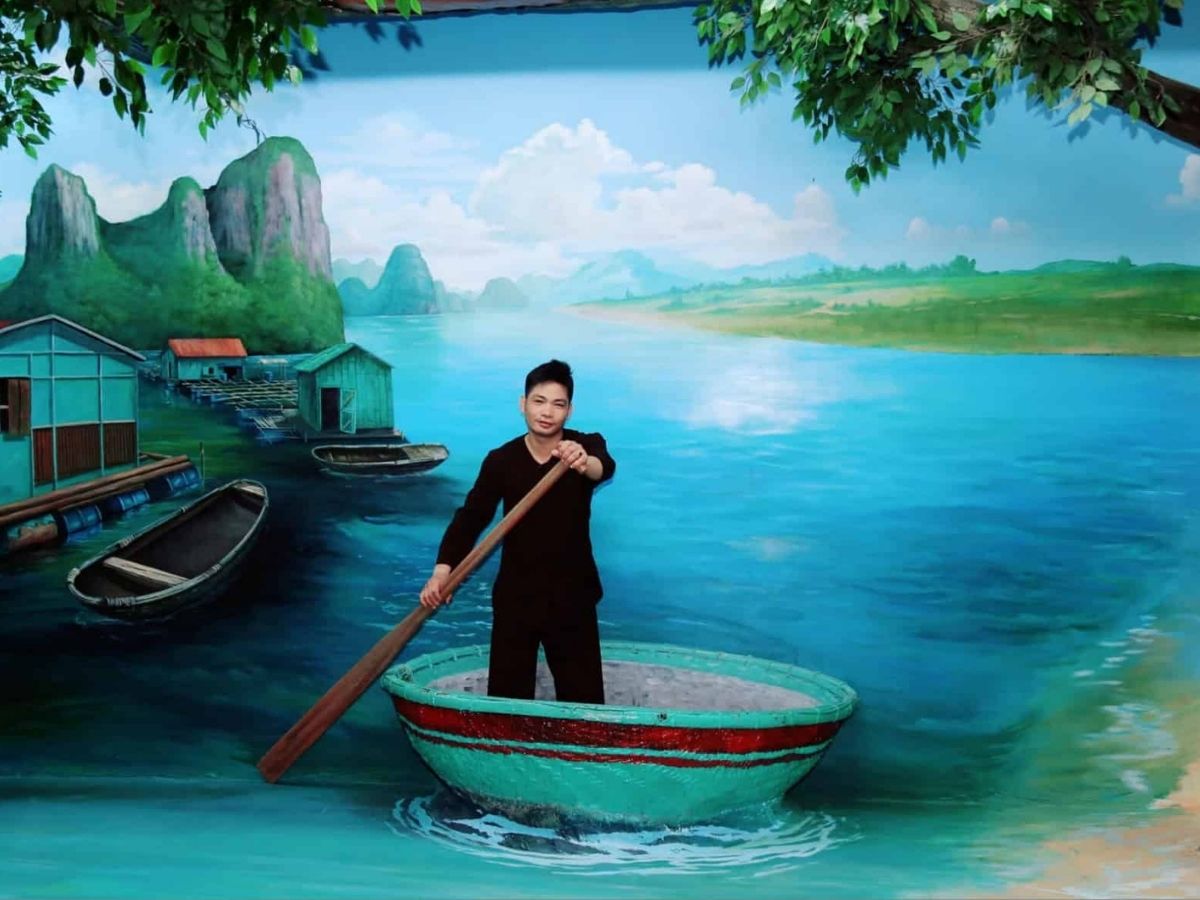 Nhờ bạn đồng hành chụp giúp ở đúng vị trí và mạnh dạn thử các kiểu tạo dáng sáng tạo.