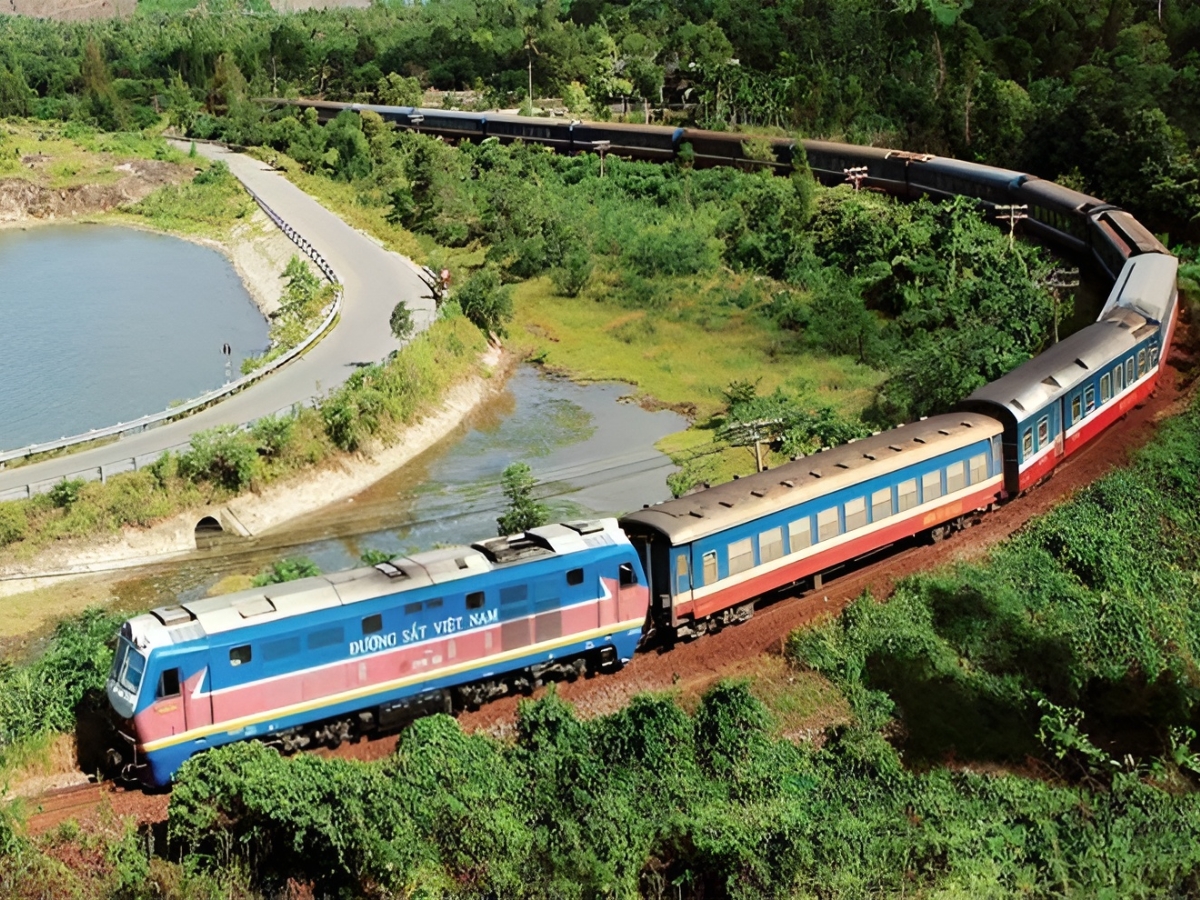 Di chuyển bằng tàu hỏa là phương án được nhiều du khách lựa chọn