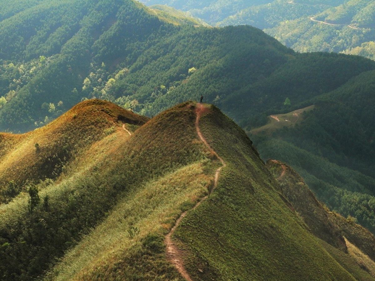 Bình Liêu với cảnh sắc núi rừng hùng vĩ.