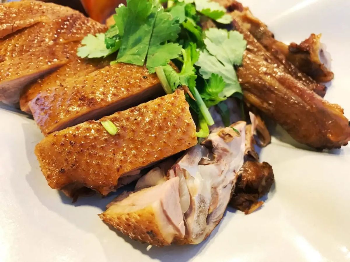 Cà sáy Tiên Yên là loài lai độc đáo giữa ngan và vịt, thịt săn chắc, thơm ngọt.