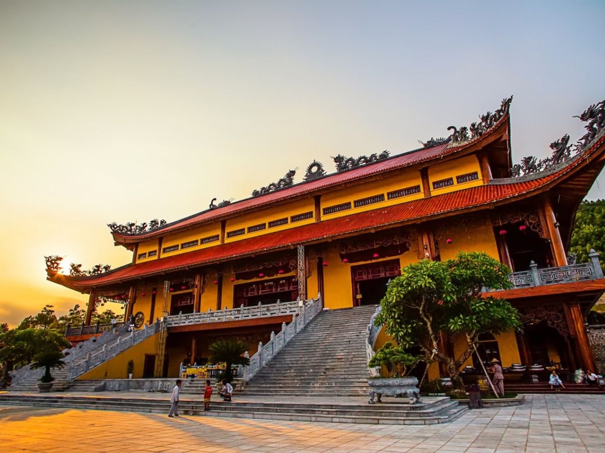 Chùa Ba Vàng Quảng Ninh có kiến trúc ấn tượng