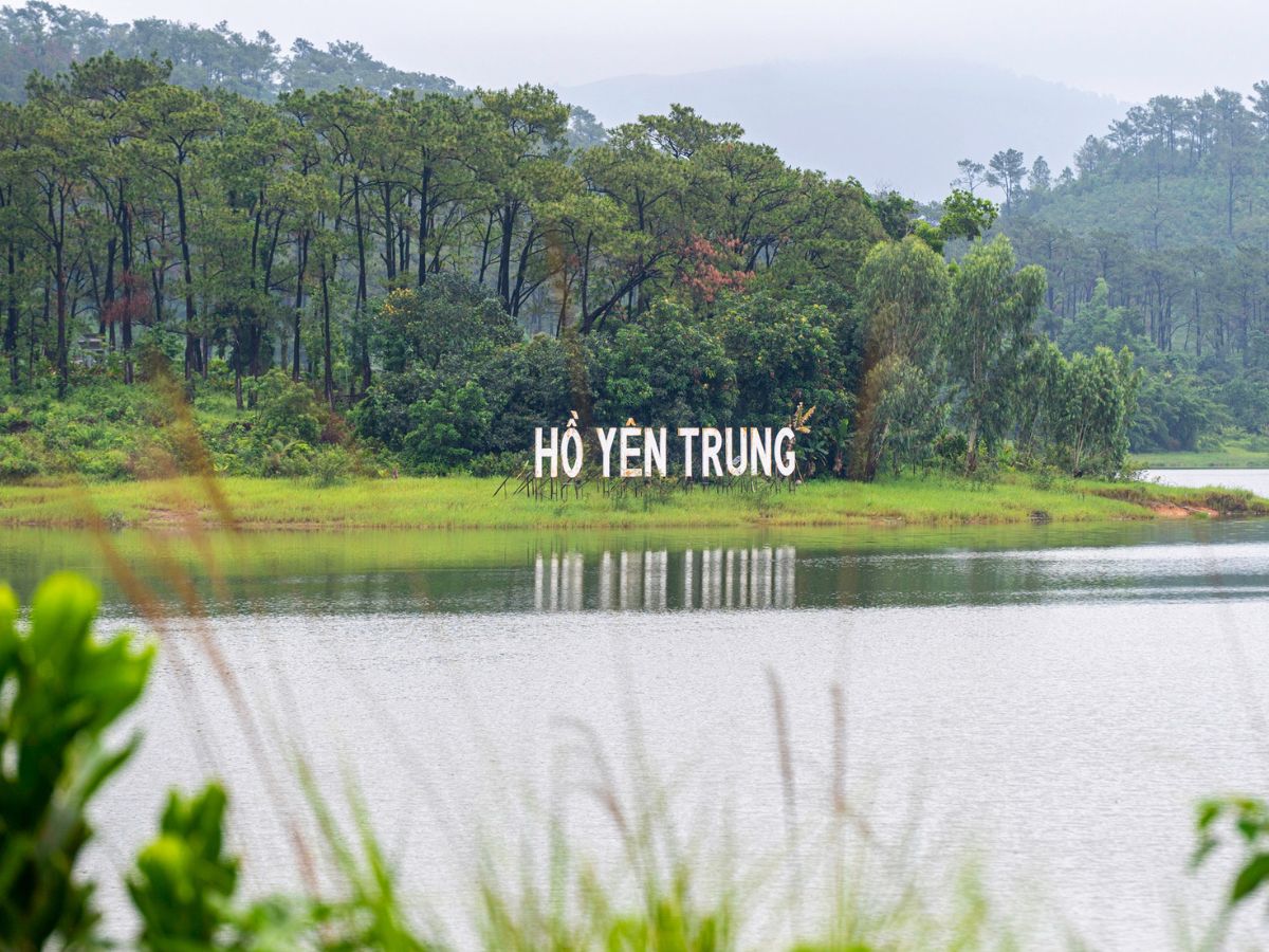 Hồ Yên Trung là điểm picnic hấp dẫn tại Quảng Ninh