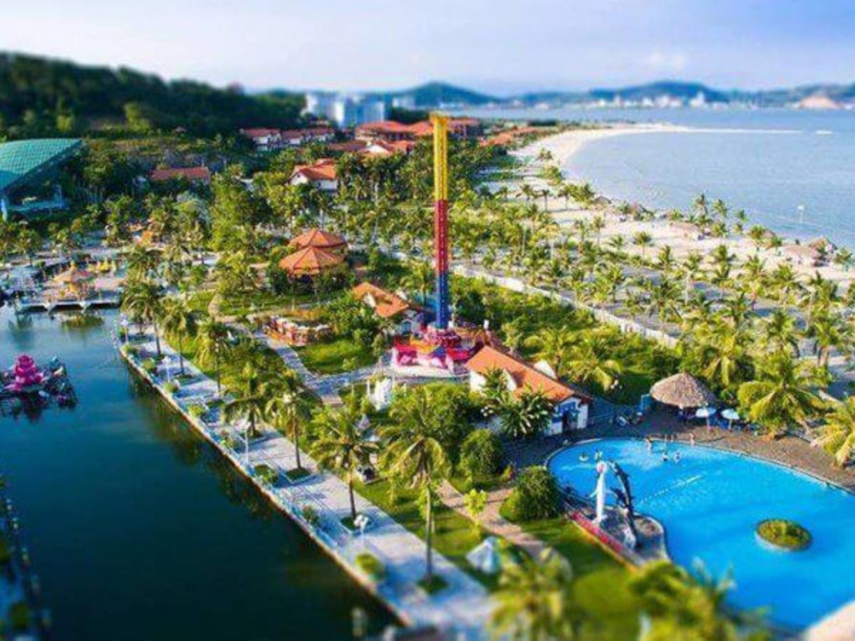 Đảo Tuần Châu nổi tiếng với bãi biển nhân tạo dài không gian rộng rãi và nhiều hoạt động giải trí ven biển. (Nguồn: Sưu tầm)