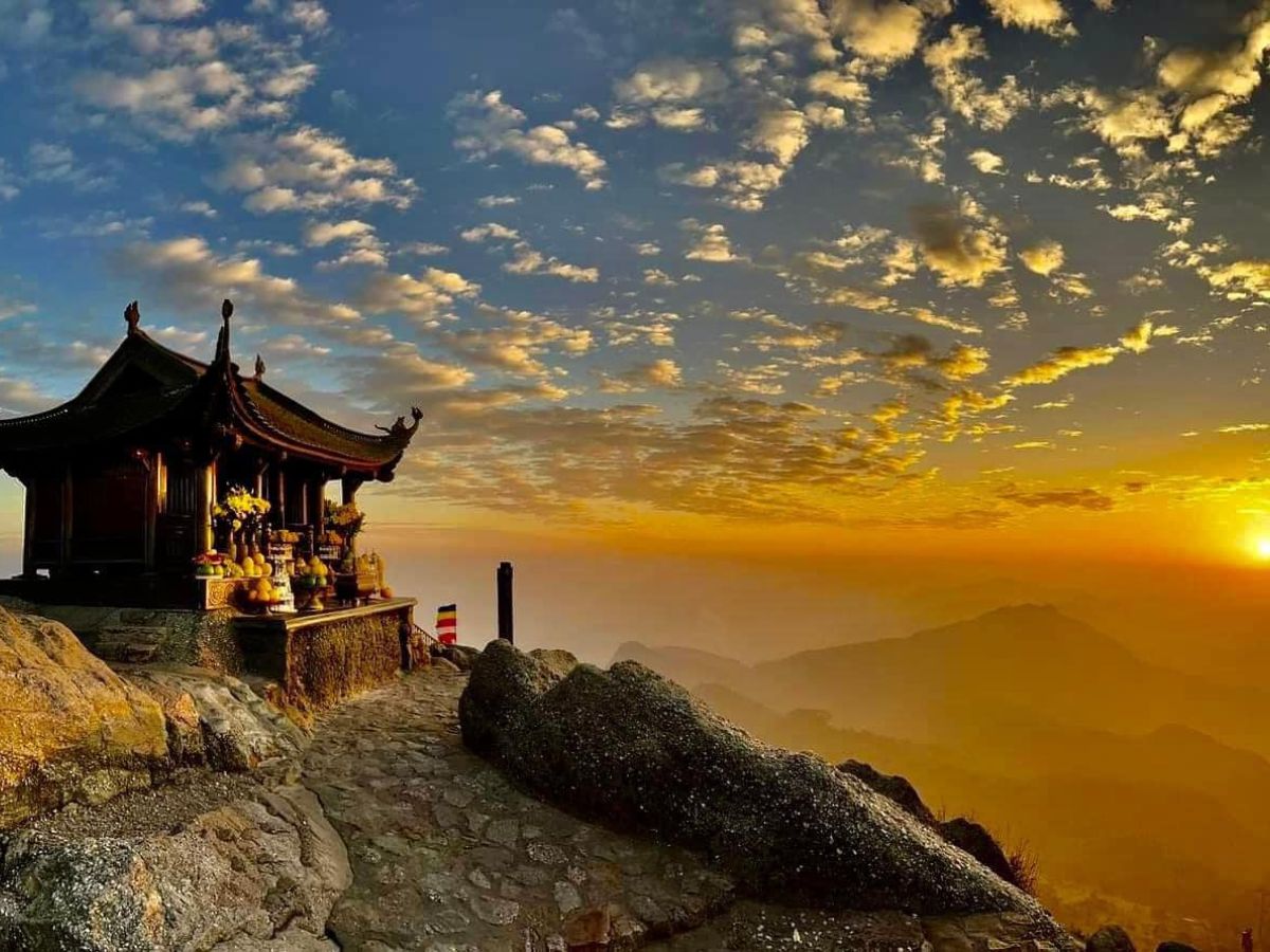 Yên Tử là trung tâm Phật giáo lớn gắn liền với Thiền phái Trúc Lâm của Việt Nam. (Nguồn: Sưu tầm)