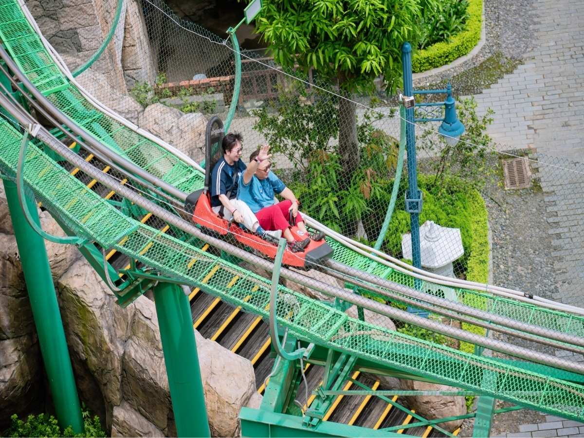 Buổi chiều dành thời gian khám phá Sun World Ha Long.