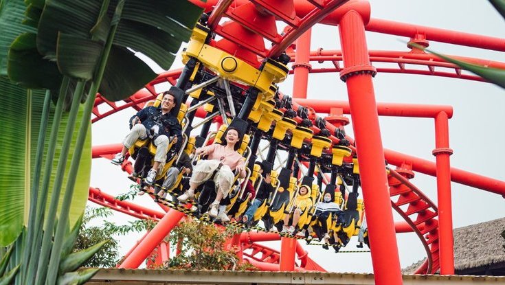 Công viên Rồng Dragon Park mang đến trải nghiệm bùng nổ adrenaline với những cú rơi tự do, vòng xoắn tốc độ và đường tàu lượn kịch tính. (Nguồn: Sưu tầm)