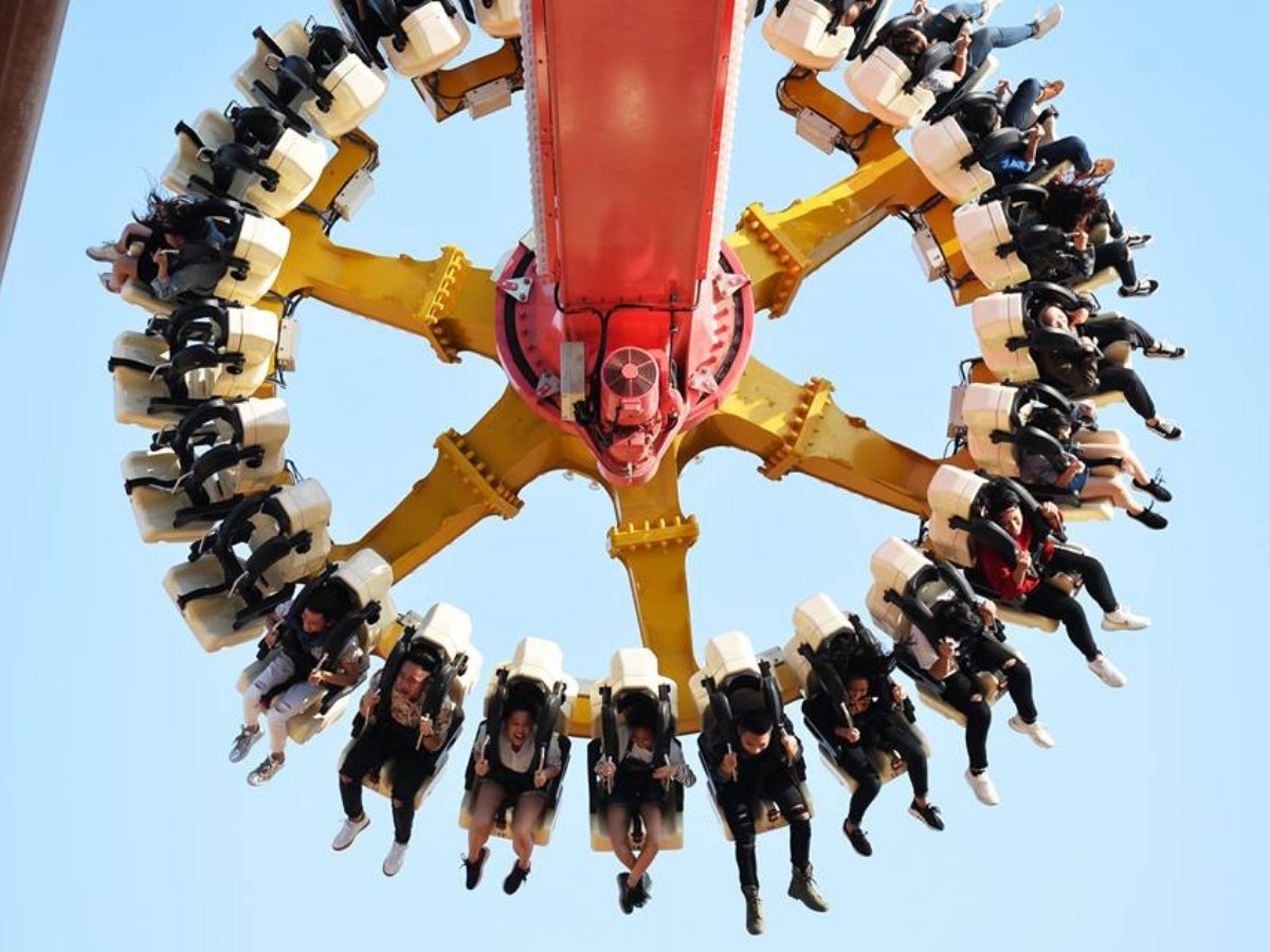 Buổi sáng là thời điểm lý tưởng để bắt đầu tại Dragon Park, khi thời tiết còn dễ chịu và chưa quá đông