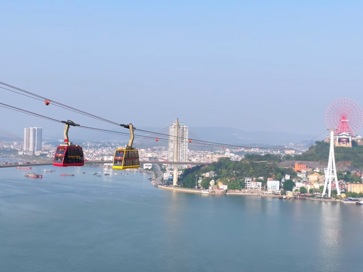Hành trình cáp treo kéo dài trong khoảng thời gian vừa đủ để bạn tận hưởng trọn vẹn cảm giác “bay” giữa không trung