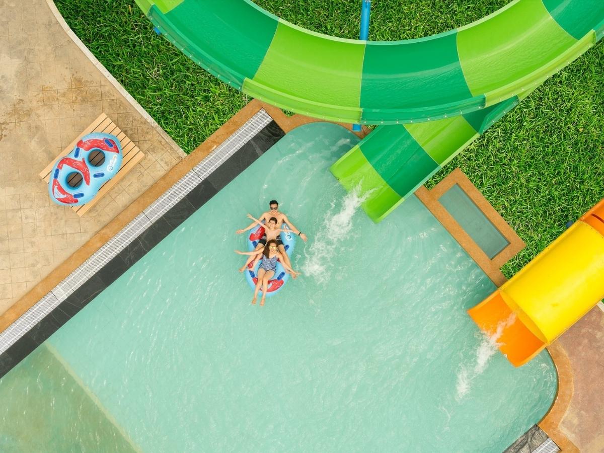 Sức hút của công viên nước Sun World Ha Long đến từ quy mô lớn cùng hệ thống trò chơi đa dạng, phù hợp với nhiều đối tượng khác nhau