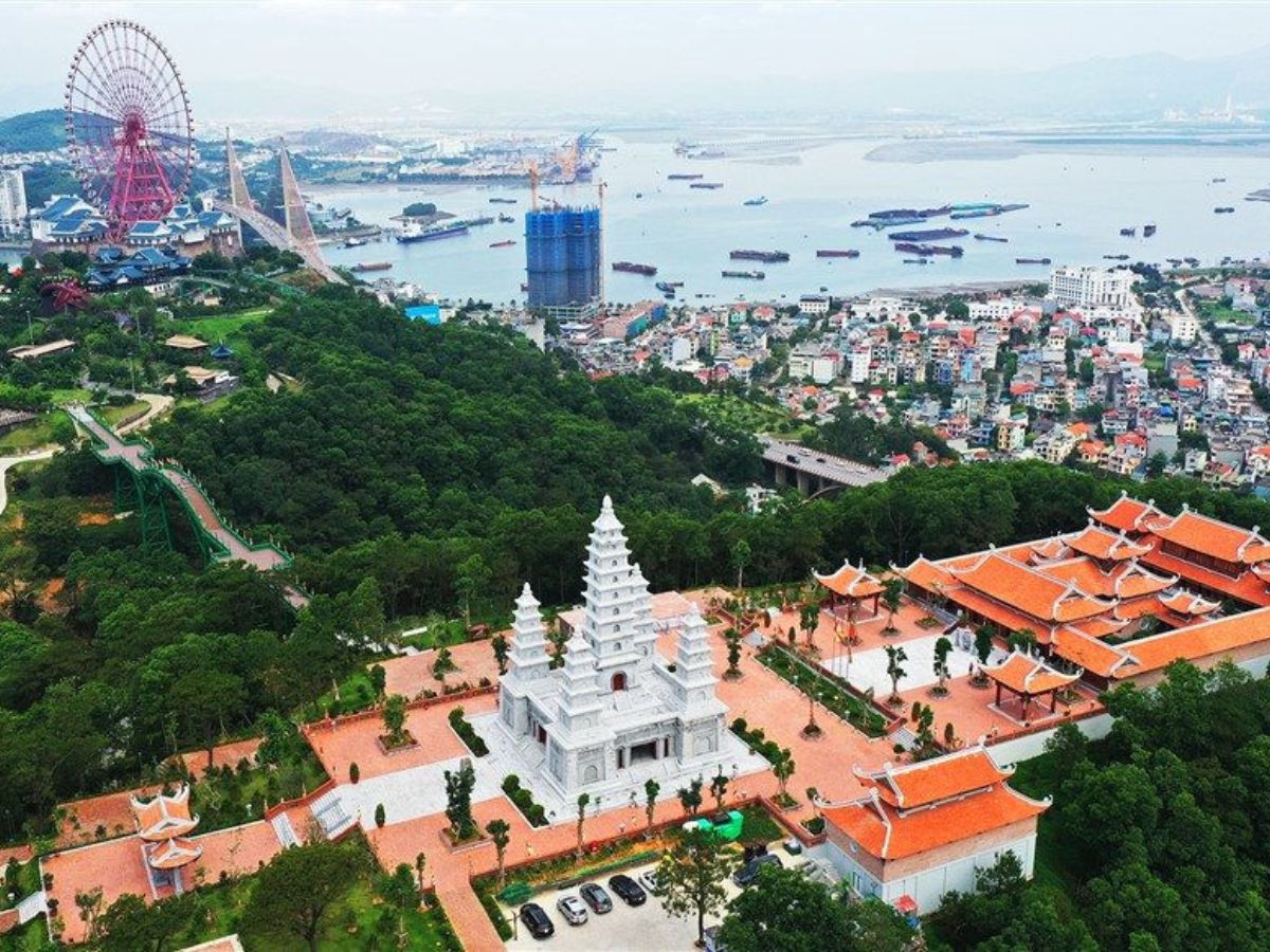 Sau khi đến Ba Đèo, bạn có thể tham quan các điểm vui chơi trong công viên