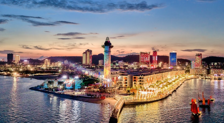Nhà hàng Sun Bavaria Ha Long sở hữu “tọa độ vàng” tại Bãi Cháy