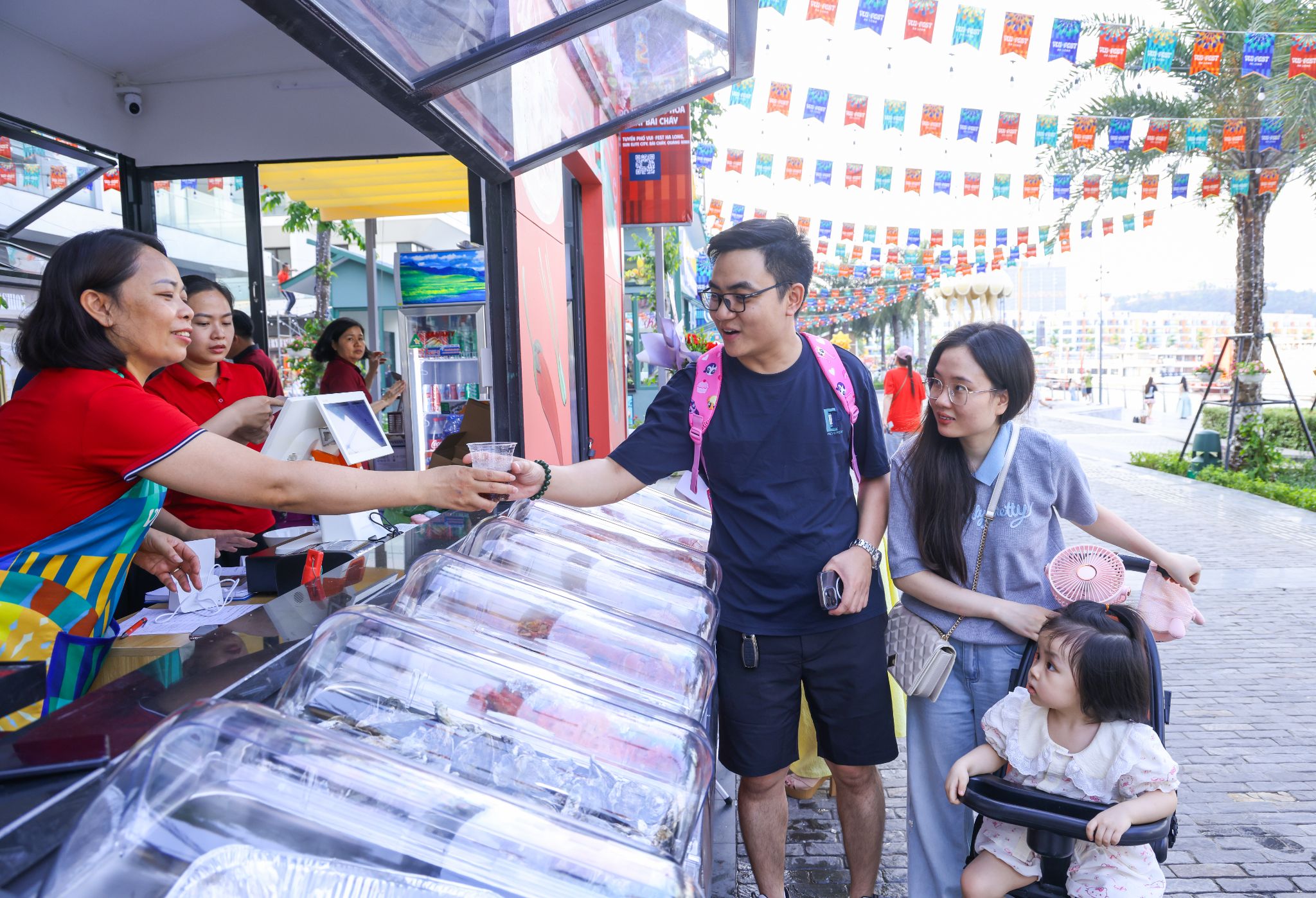 VUI-Fest Ha Long khai trương từ 25/4 tại Bãi Cháy và mang đến không gian giải trí đêm mới