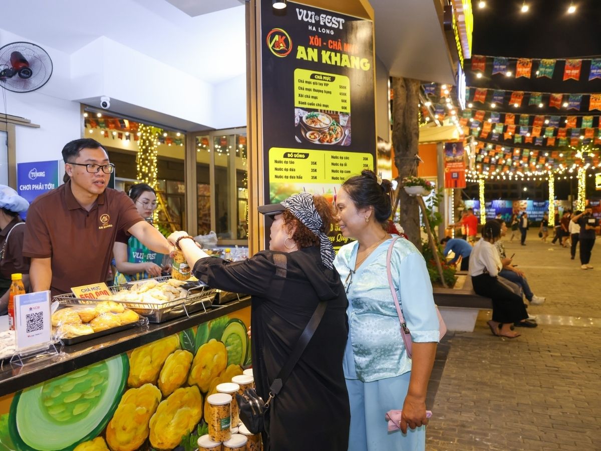 Khi lên kế hoạch đi VUI-Fest Hạ Long từ Hà Nội, việc lựa chọn phương tiện phù hợp sẽ ảnh hưởng trực tiếp đến trải nghiệm của bạn.