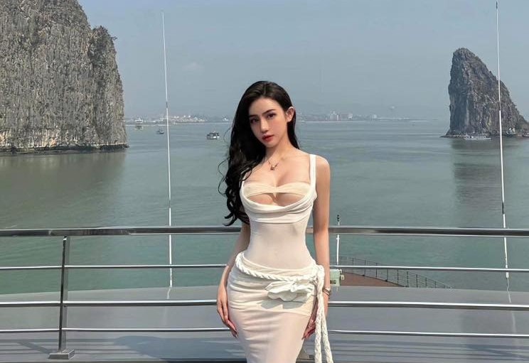 Chọn tour 4–6 tiếng hoặc ngủ đêm một đêm là hợp lý để vừa thư giãn vừa ngắm trọn vẻ đẹp vịnh.