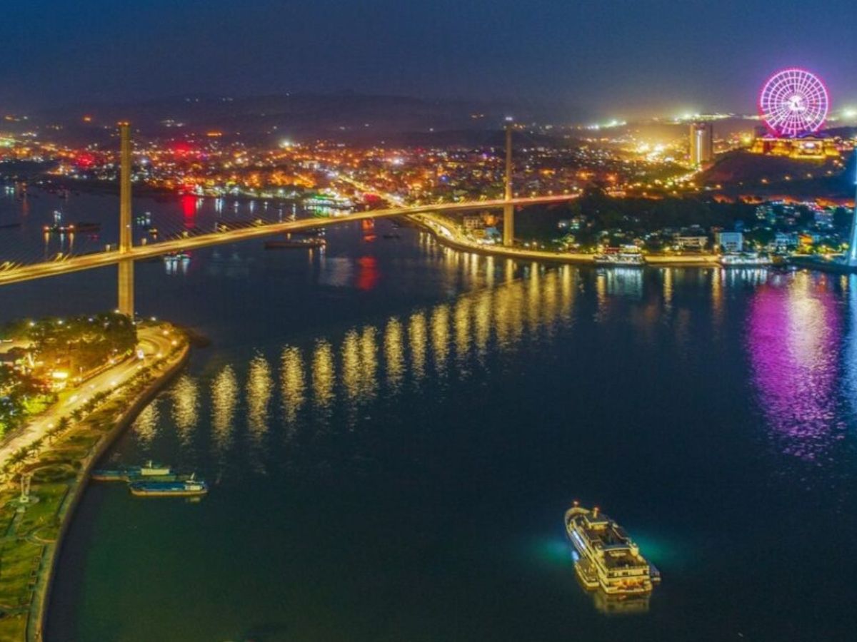 Khí hậu tháng 9 dễ chịu hơn cho du khách khi đến Quảng Ninh.
