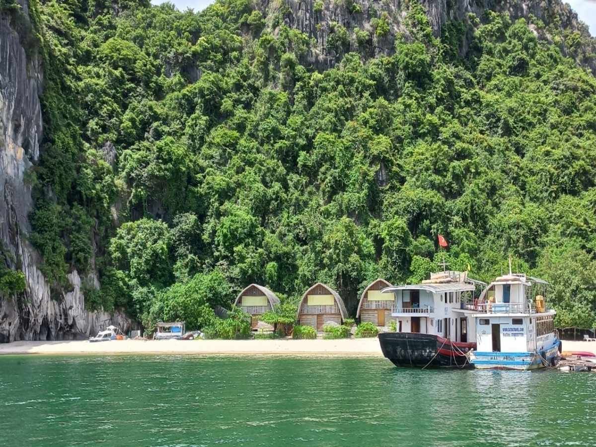Những ngày này mang lại cơ hội tận hưởng không khí trong lành, vẻ đẹp trầm lắng của biển và cảm giác thư thái đặc trưng của dịp giao mùa. (Nguồn: Sưu tầm)