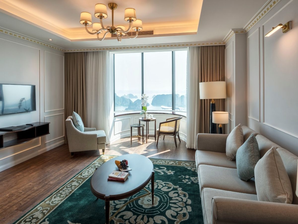 Sở hữu hơn 649 phòng lưu trú được thiết kế theo tiêu chuẩn quốc tế, FLC Grand Hotel Hạ Long đáp ứng đa dạng nhu cầu nghỉ dưỡng.