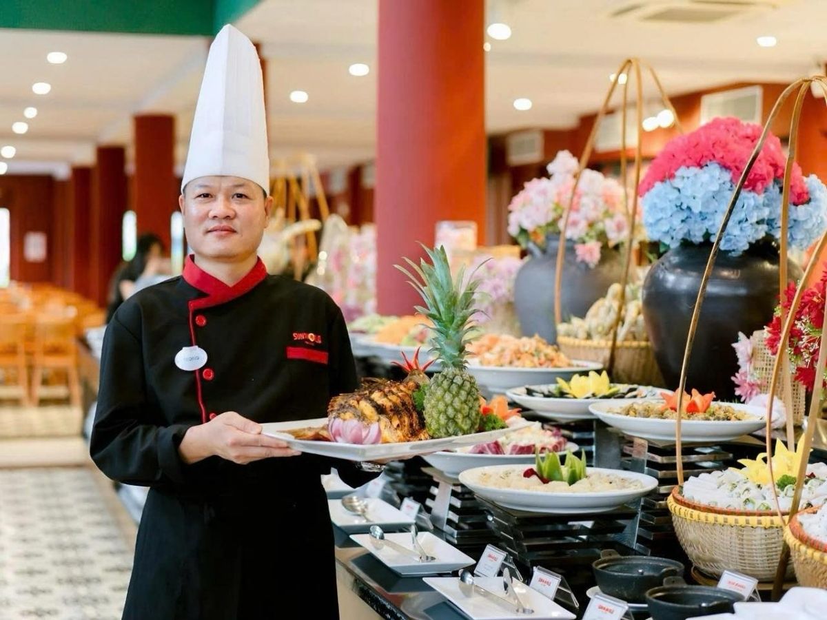 Culinary experiences are an essential part of any summer trip to Ha Long.