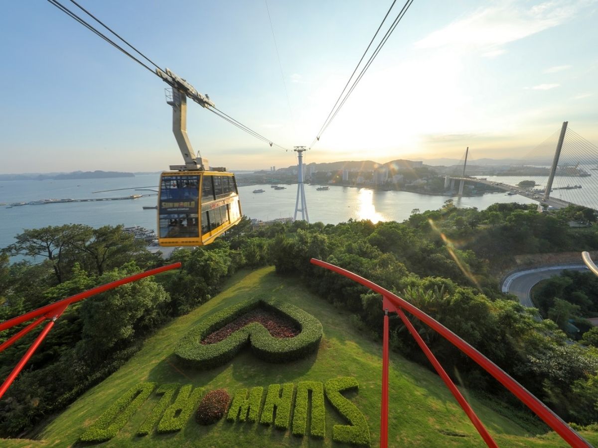 The Queen Cable Car is one of the most outstanding experiences on a Ha Long 2 days 1 night itinerary, offering panoramic views.