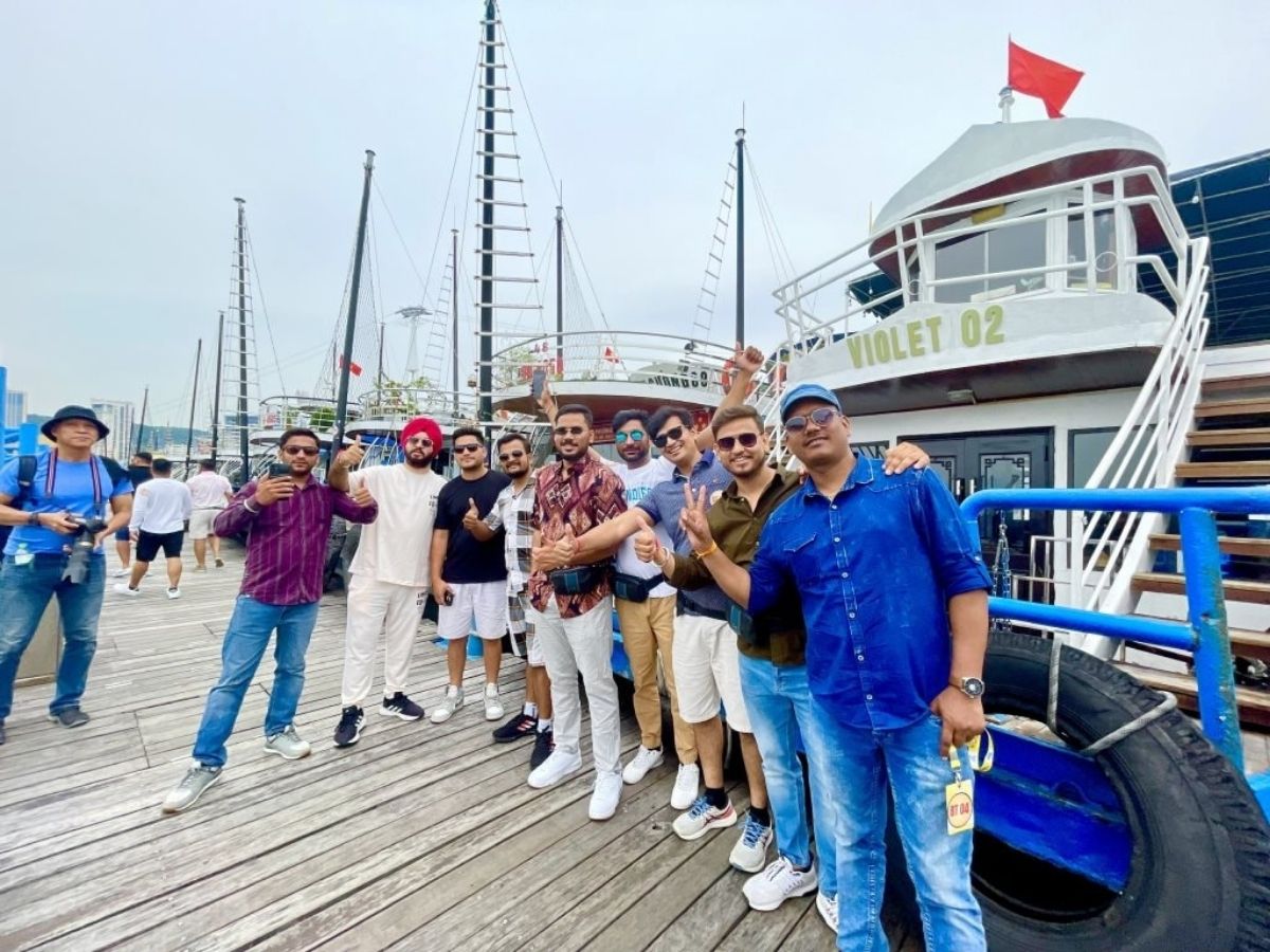 Ha Long is a popular accommodation choice for many Indian tourists due to its diverse hotel options and convenient location. (Source: Collected)