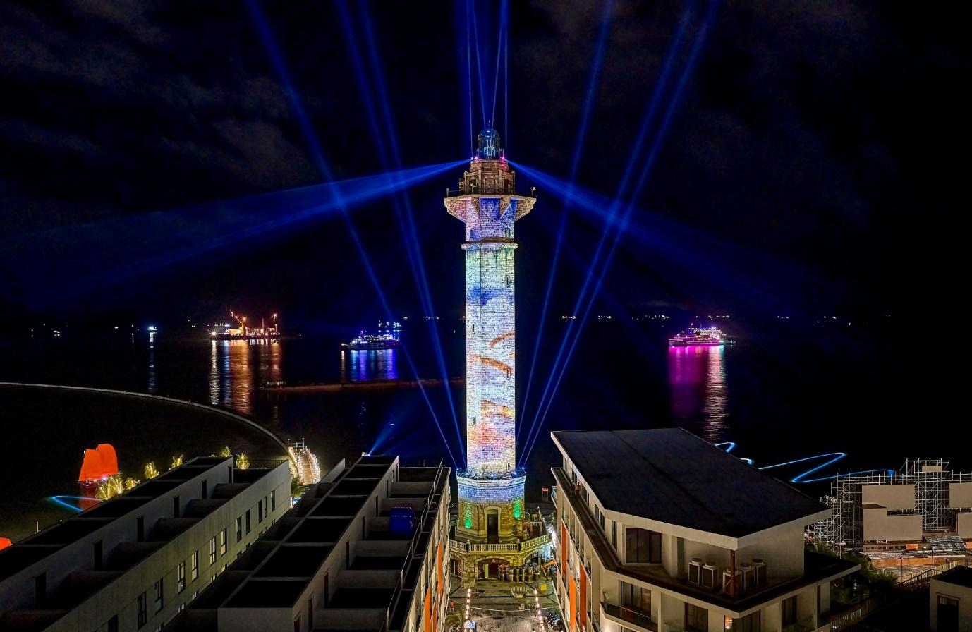 燈塔區 3D Mapping 光影秀表演。(來源:網路資料)