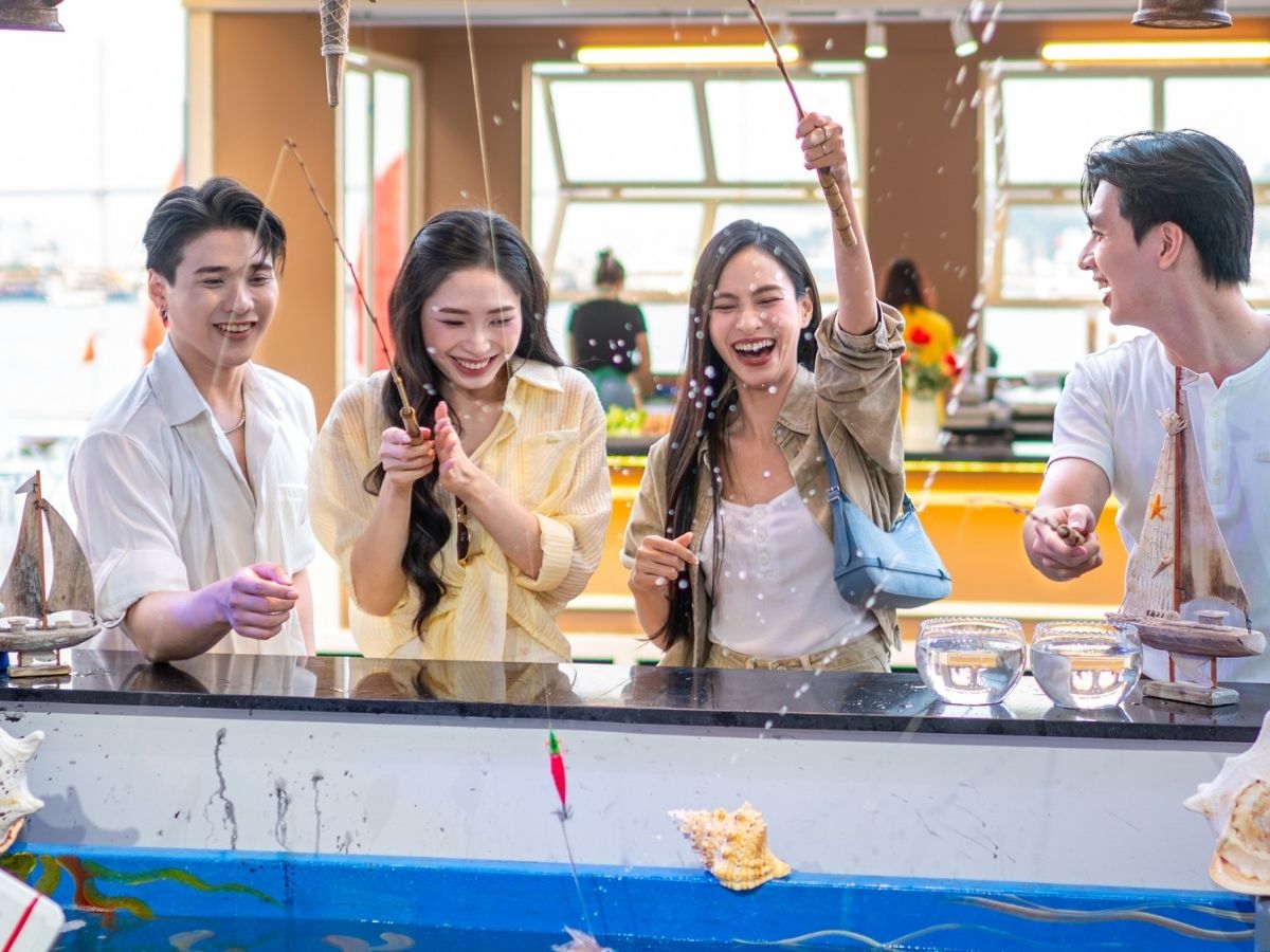 VUI-Fest không chỉ là một điểm check-in mà còn là trung tâm trải nghiệm đêm đặc sắc bậc nhất Hạ Long.