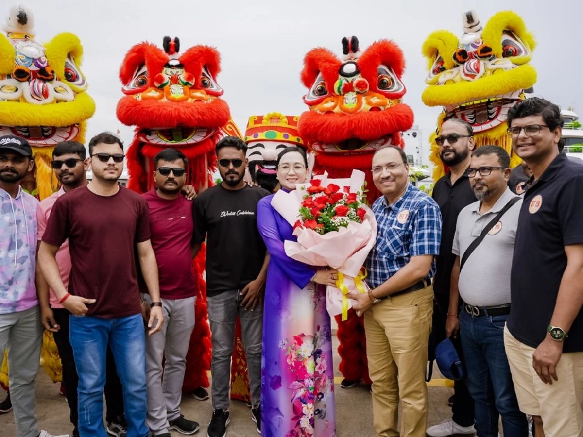 Before planning a trip to Ha Long as an Indian couple, tourists should familiarize themselves with Vietnam's entry regulations. (Source: Collected)
