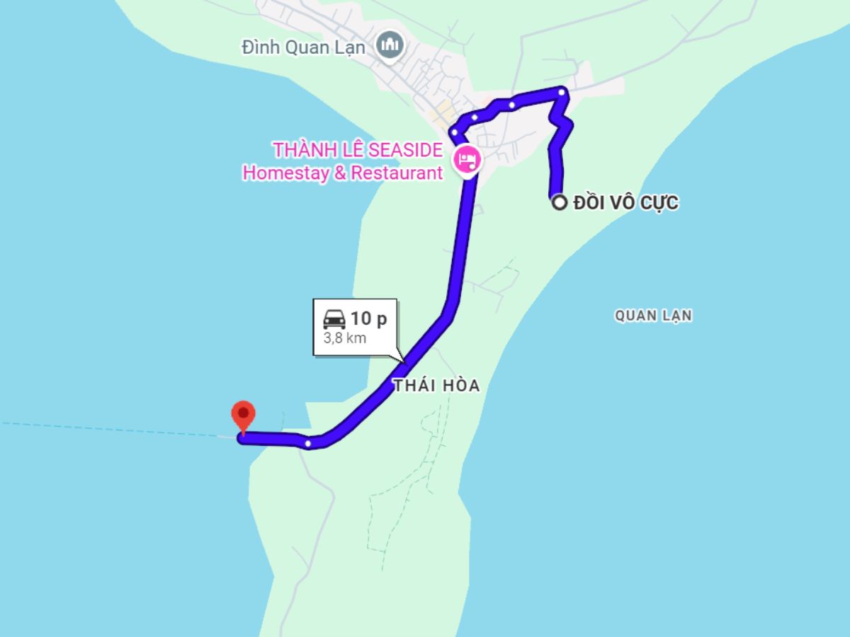 Du khách dễ dàng di chuyển đến đồi vô cực từ khu vực trung tâm đảo.