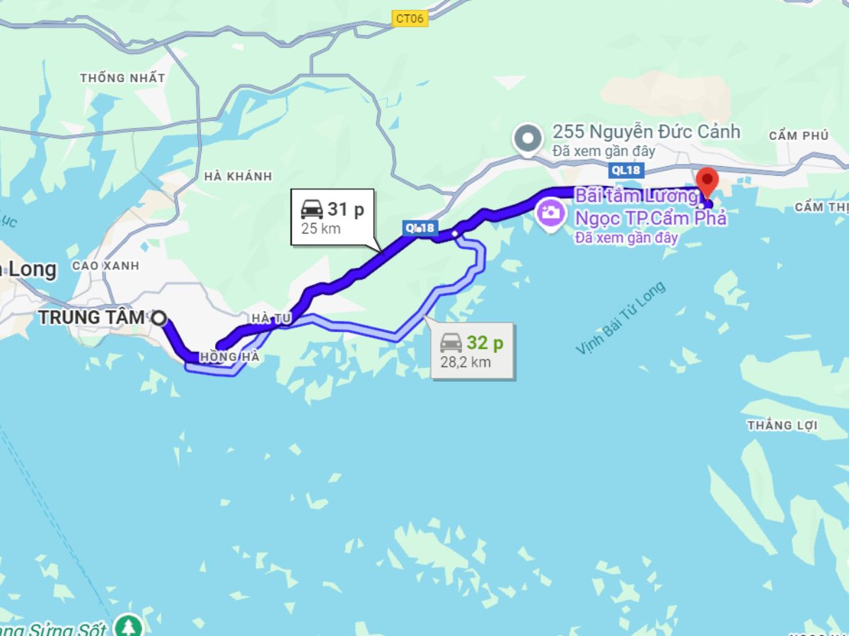 Di chuyển đến Hang Vũng Đục từ trung tâm Quảng Ninh chưa đến 30 km.