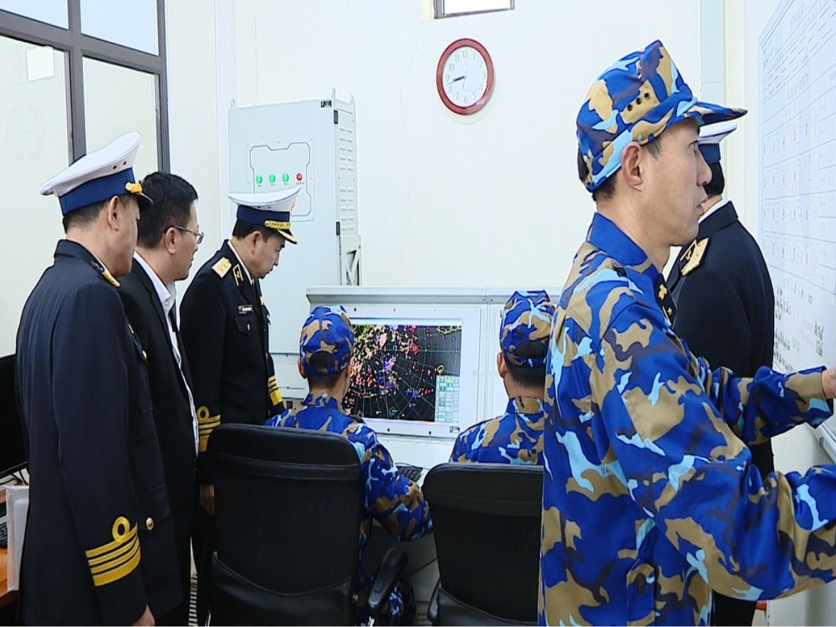 Đảo Trần còn được ví như "Trường Sa ở vùng Đông Bắc của Quảng Ninh", khẳng định vị trí quan trọng về quốc phòng an ninh.
