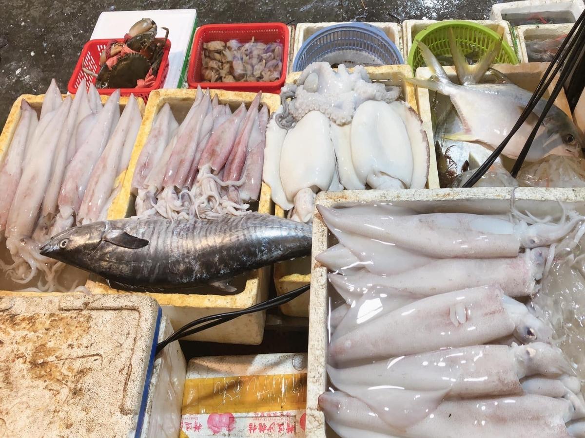 Ẩm thực bãi biển Đầu Đông với các món hải sản tươi sống từ vùng biển Đông Bắc