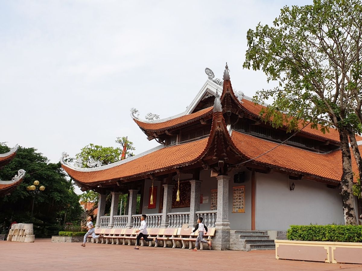Chùa Đống Phúc bắt đầu được xây dựng từ thời nhà Lý, cuối thế kỷ XI.